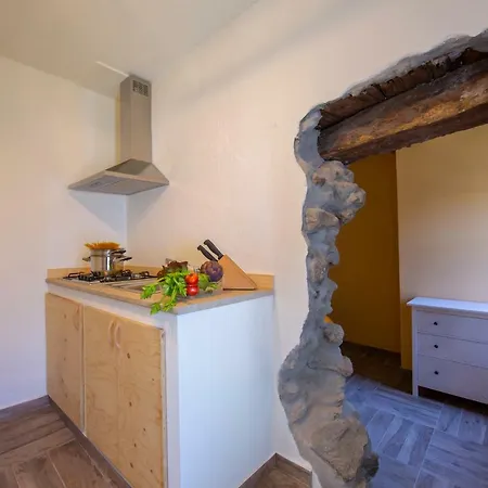 Апартаменты Glisente Sleeps 4 Wifi T808272