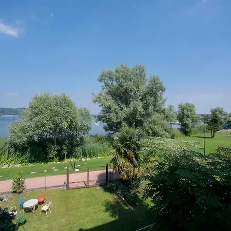 Glisente Sleeps 4 Wifi T808272 Апартаменты Дормеллетто